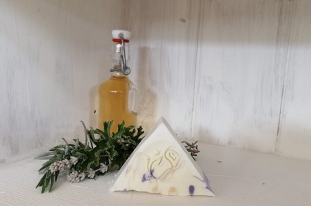 Bl&uuml;tenseife